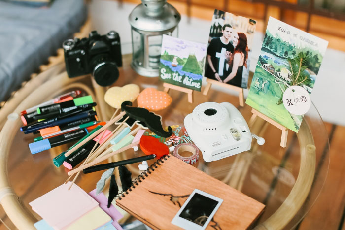 guest book table