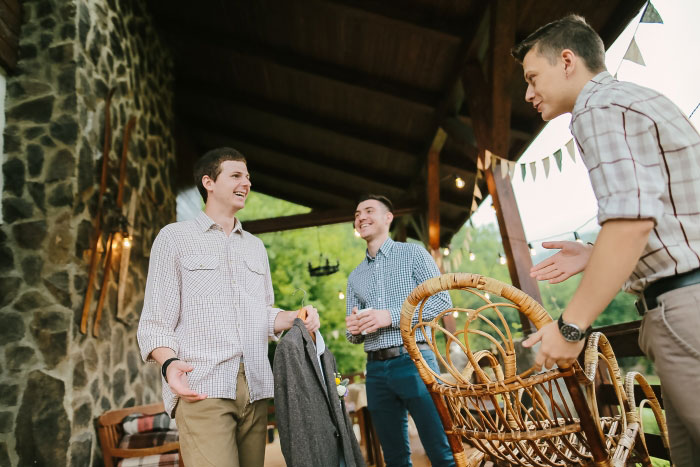 groom getting ready with groomsmen