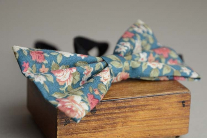 flower print bowtie