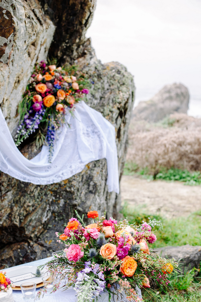 cliffside-elopement-styled-shoot-16