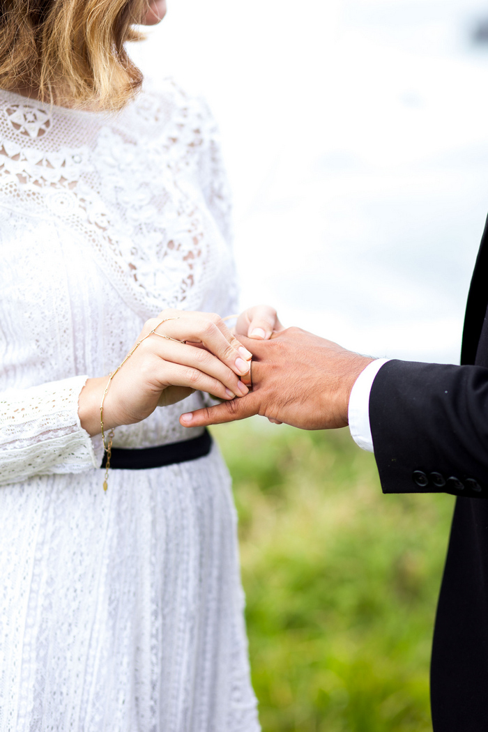 cliffside-elopement-styled-shoot-37