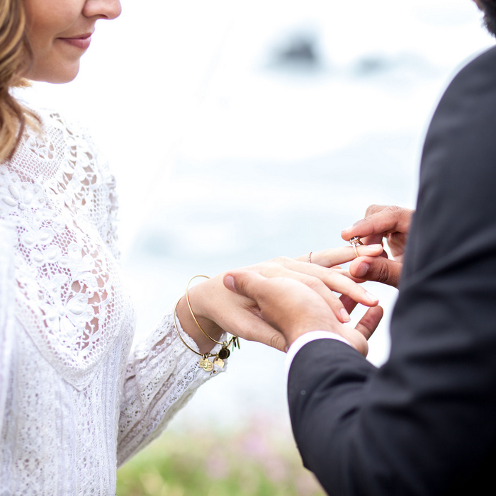 cliffside-elopement-styled-shoot-38