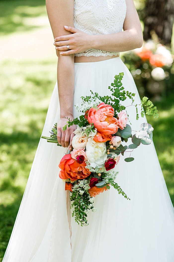 bride's red and white wedding bouquet