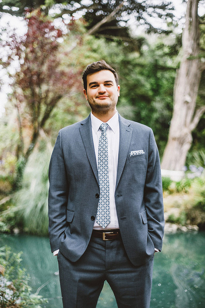 groom portrait