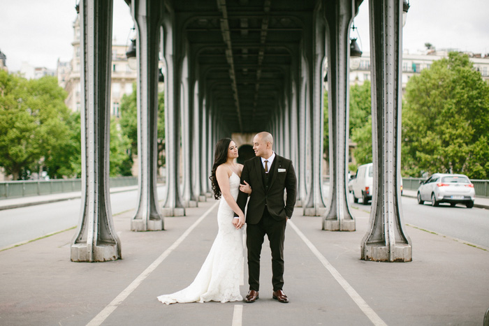 bride and groom portrait Paris