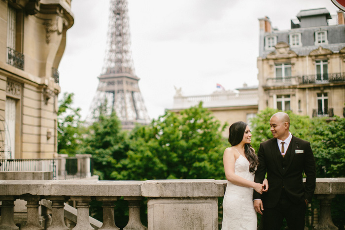 bride and groom portrait Paris