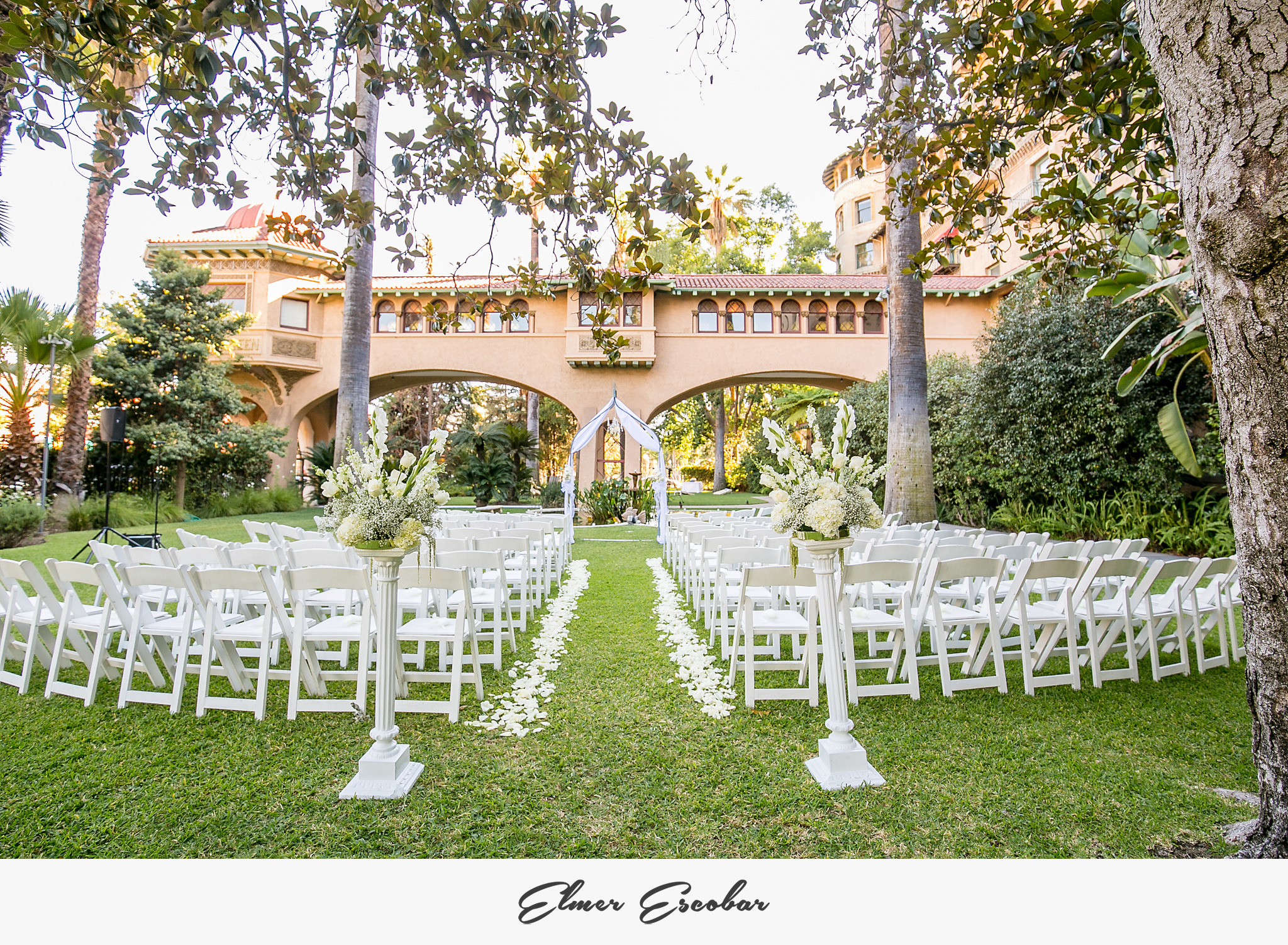 Beautiful-Castle-Green-Wedding-Photos-Jenn-and-Joe-59