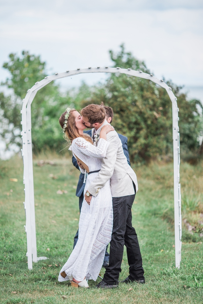 Wisconsin-lighthouse-intimate-wedding-Marisa-Jim-20