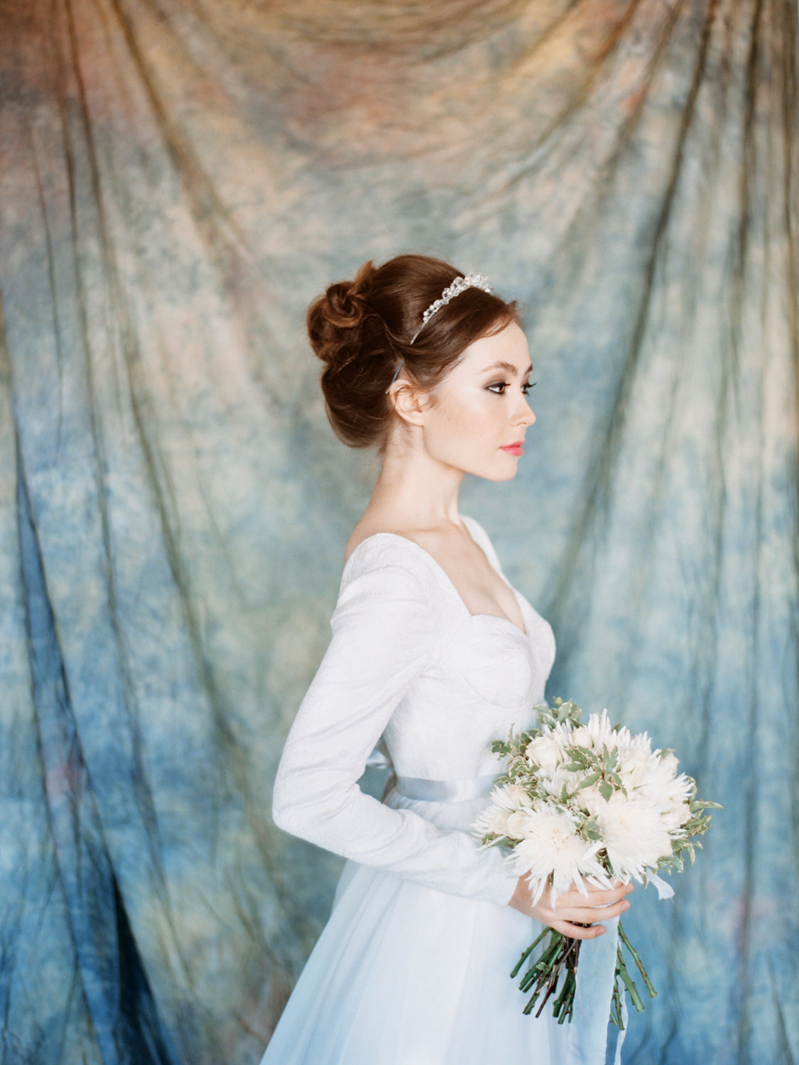 10 Wonderful Winter Wedding Dresses