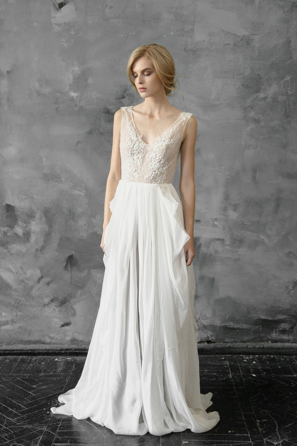 10 Beautiful Beaded Wedding Gowns