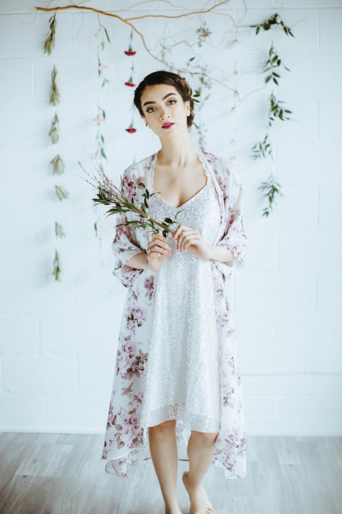 10 Gorgeous Bridal Robes
