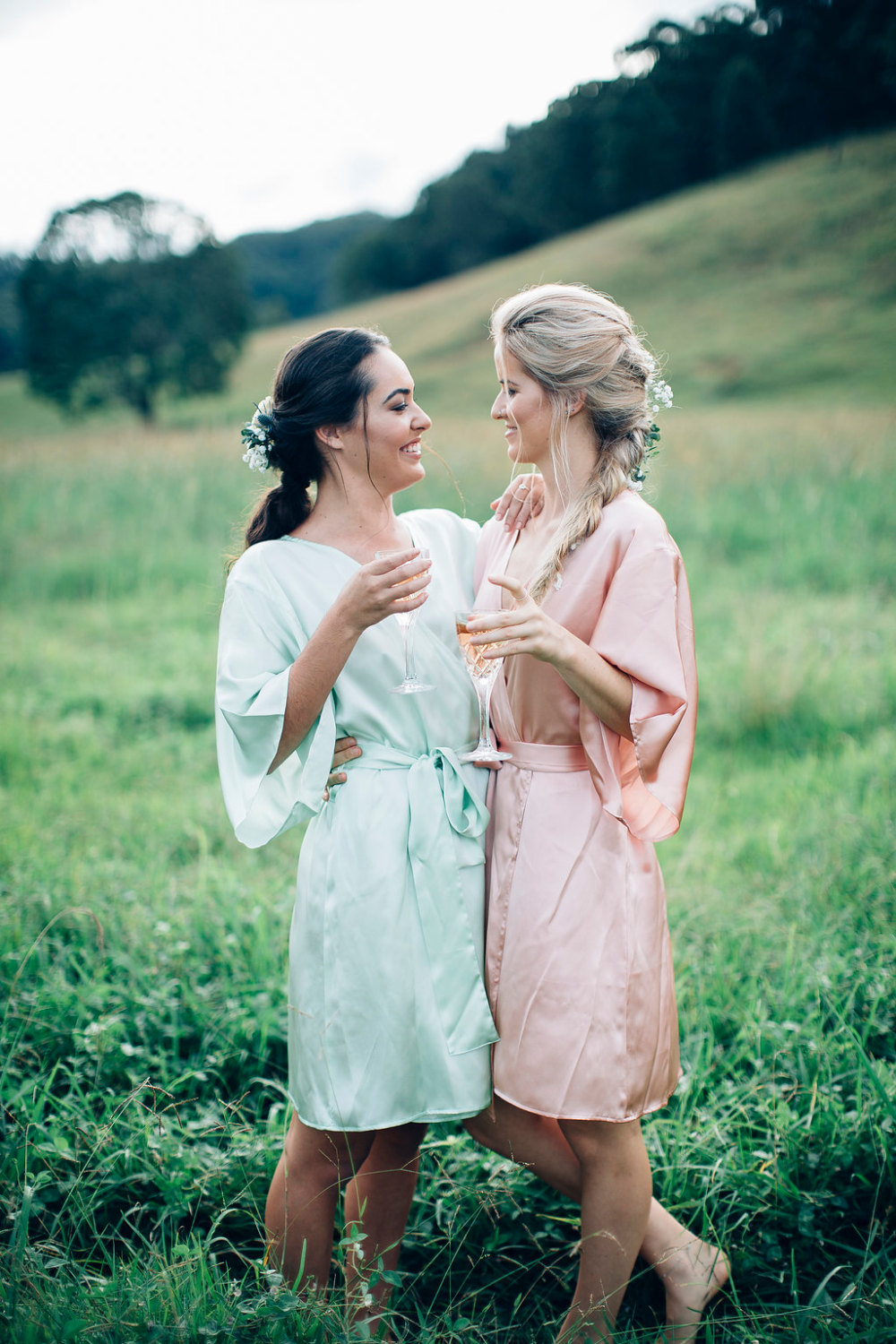 10 Beautiful Bridesmaids’ Robes