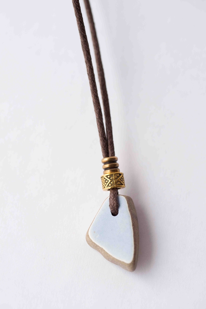 sea-pottery-cord-necklace