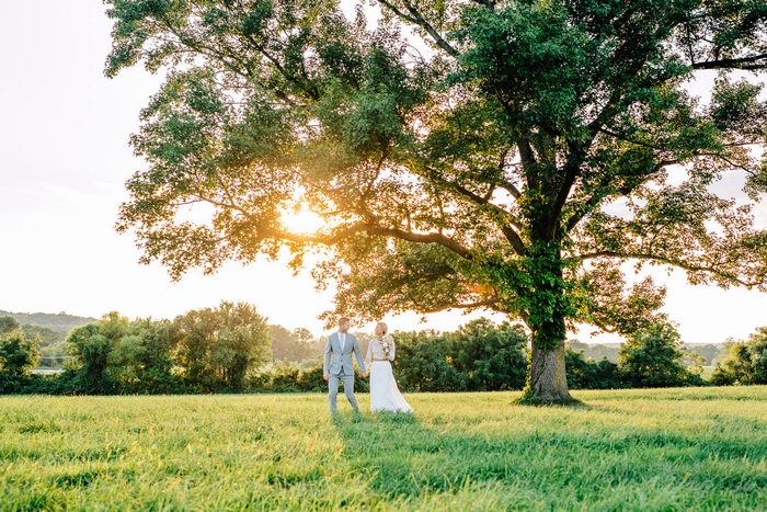 Kelly And Dan S Romantic Backyard Wedding In Maryland