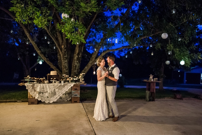 cedar hill missouri rustic wedding