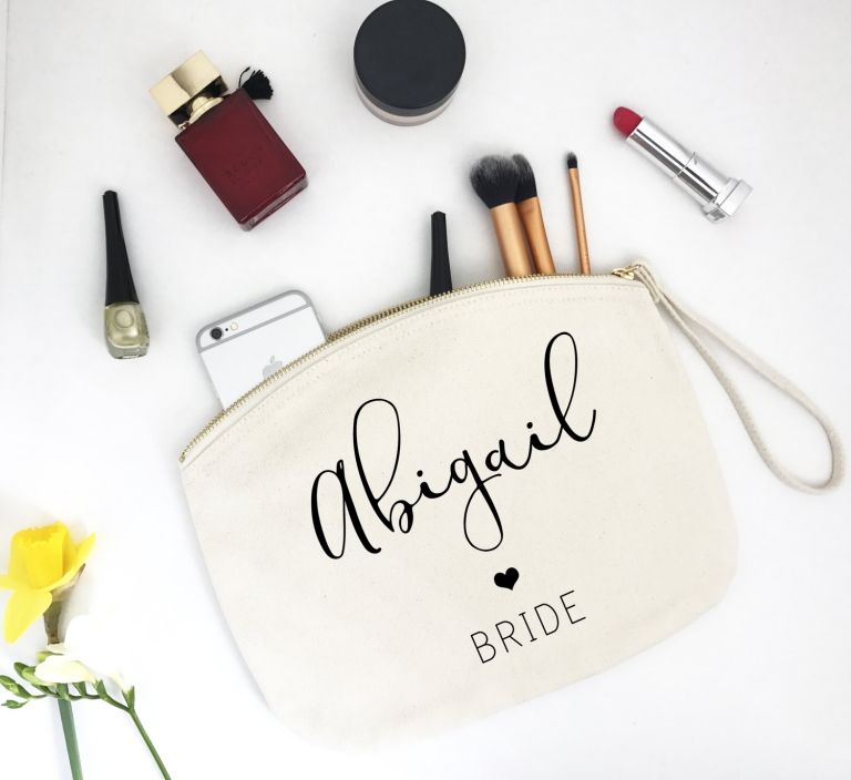 10 Makeup Bags for your Bridesmaids