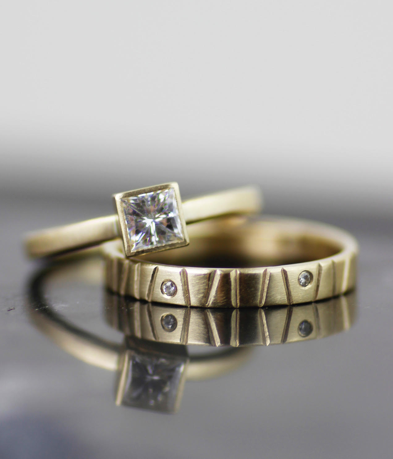 lolide-faceted-wedding-ring-5