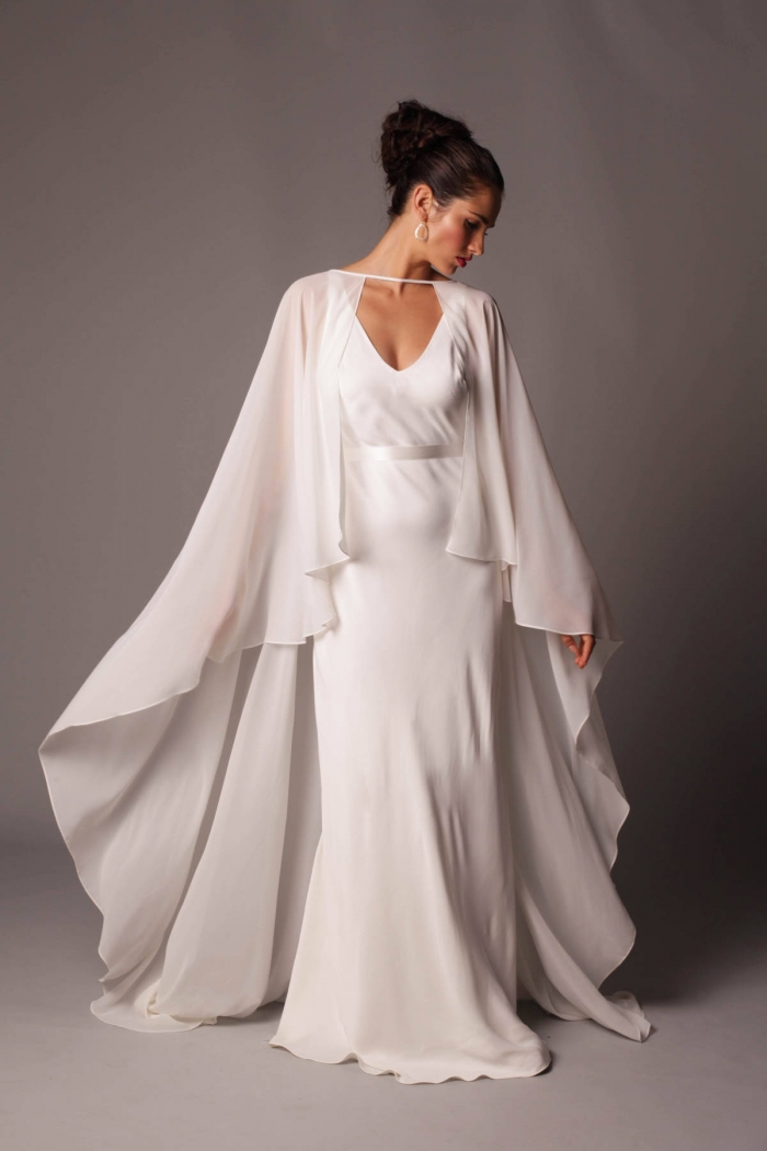 Hot Wedding Trend: Long Bridal Capes