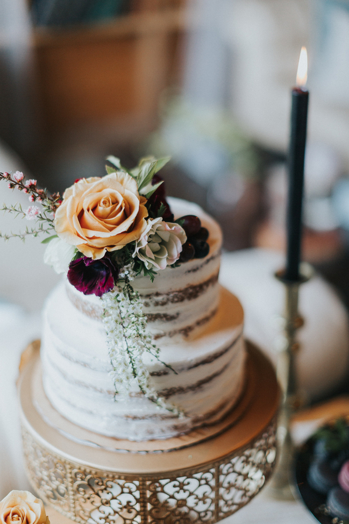 The Best Small Wedding Cake Ideas For Your Micro Wedding