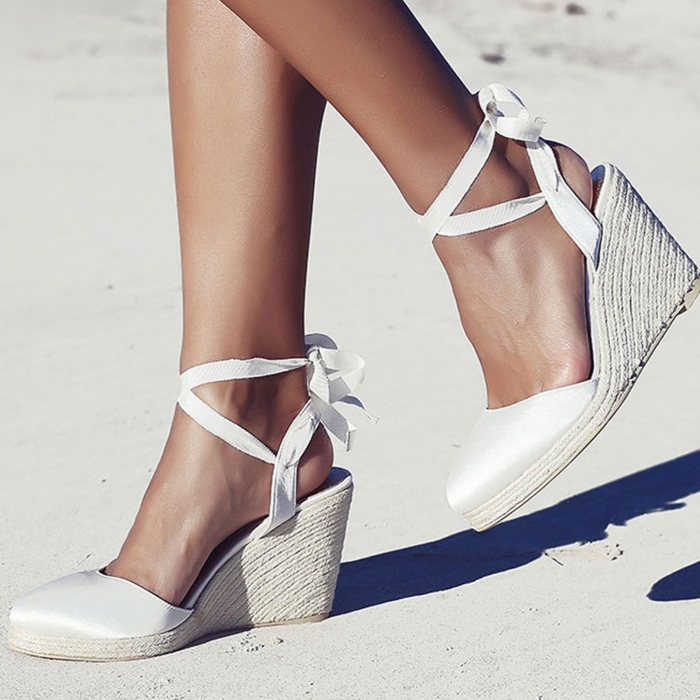 10 Cute + Comfortable Bridal Shoes For Your Wedding Reception