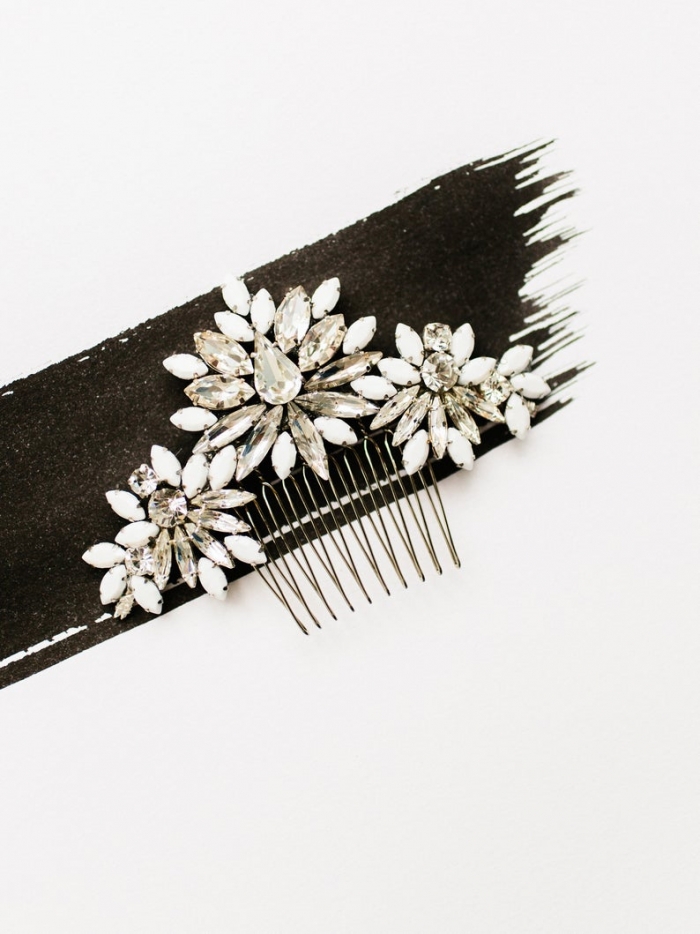 10 Dainty and Elegant Bridal Hairpieces From Etsy