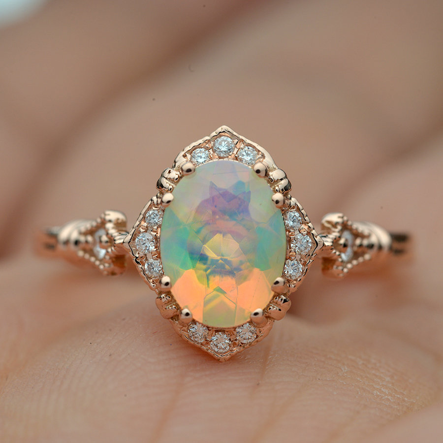 8 Opal Engagement Rings We’re Crushing On