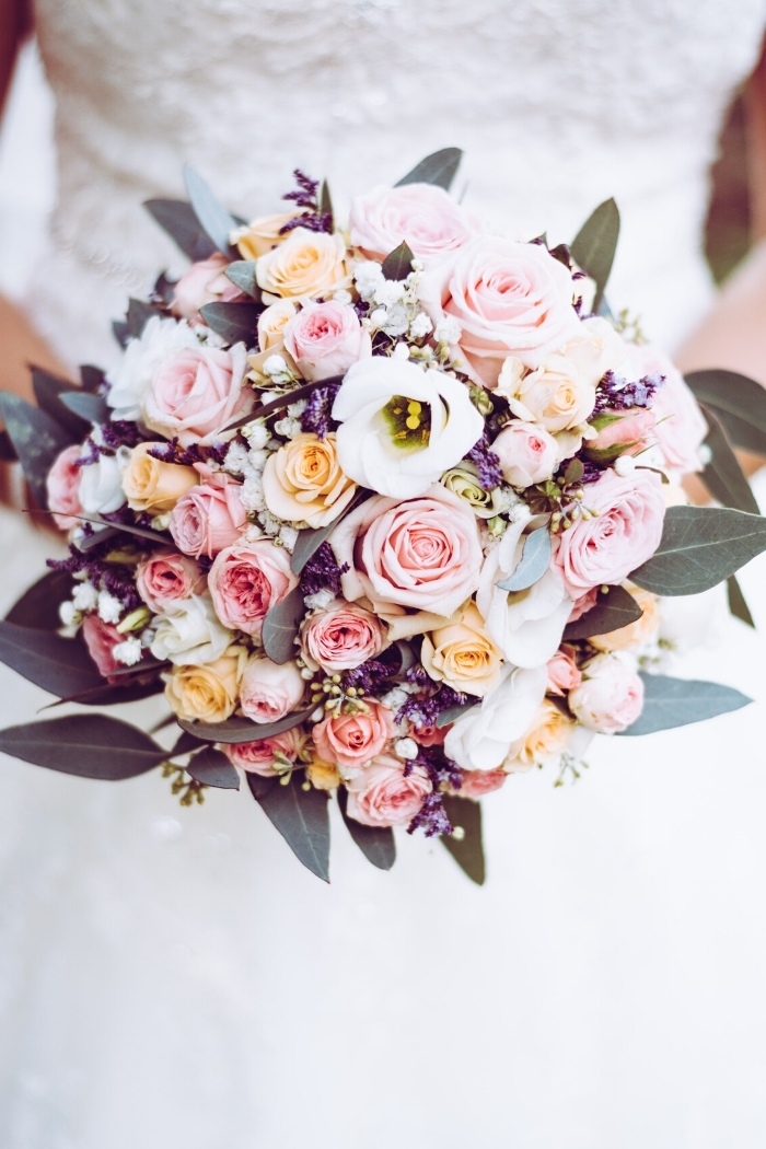 bridal bouquet ideas intimate weddings