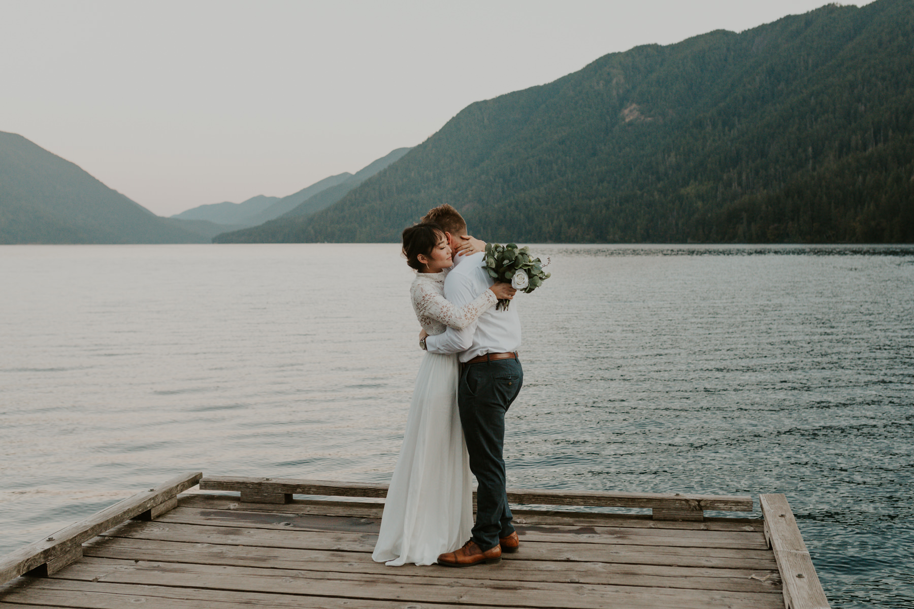 lake-crescent-elopement